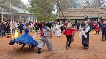 Regatas festejó el 25 de Mayo con un espectáculo artístico