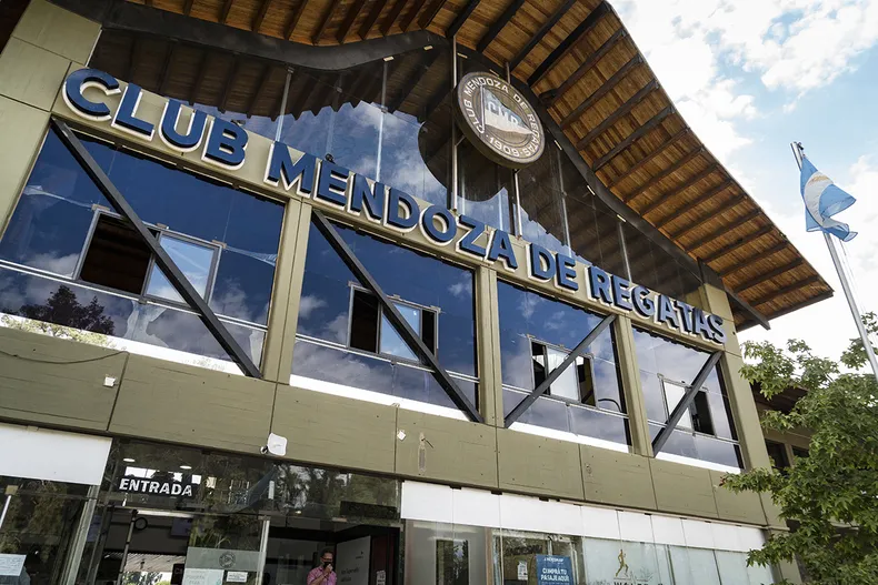 Regatas avanza en el desarrollo de una aplicación para el cuidado integral de la salud de sus socios